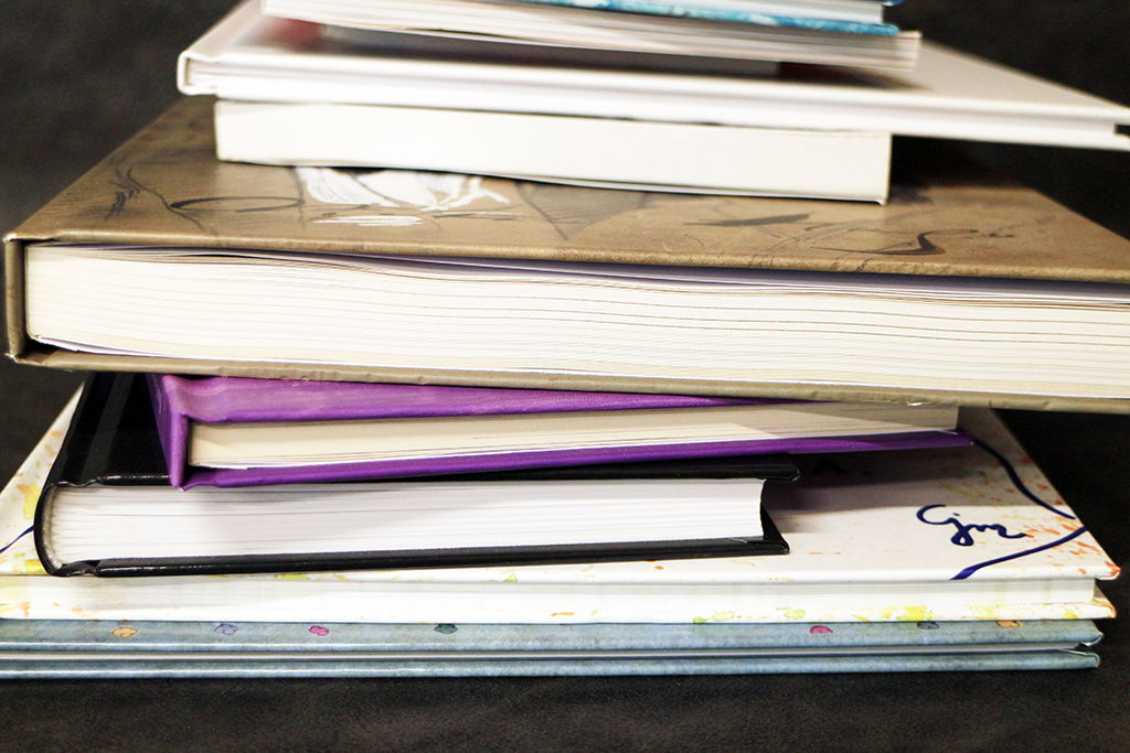 Une pile de livre Milathéa